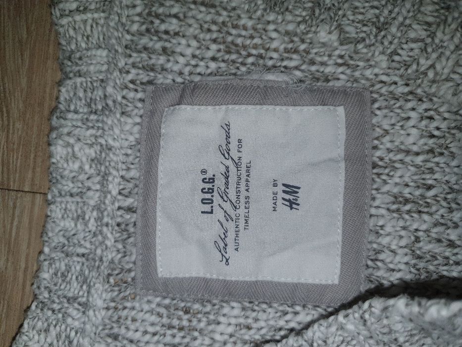 Пуловер Н&М