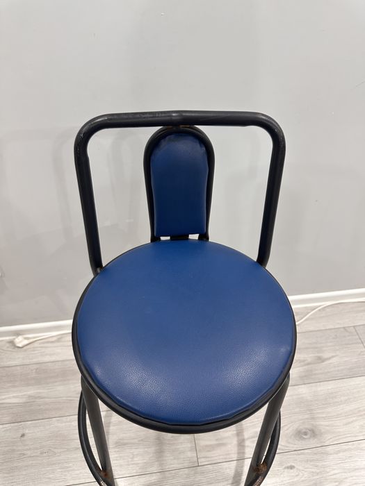 Продам барный стул