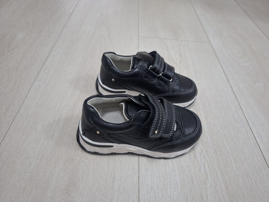 Adidasi Baby avus