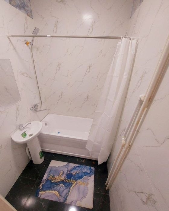 Unversam bozor Shahriston metro yaqnida kvartra oilaga talabalarga
