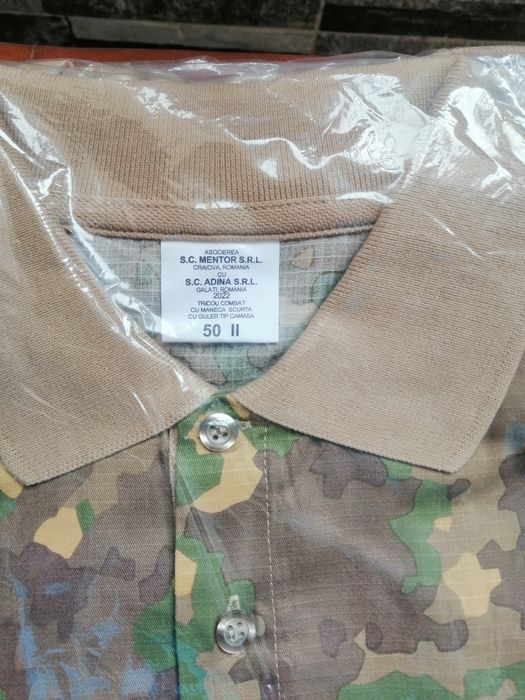 Tricouri combat noi
