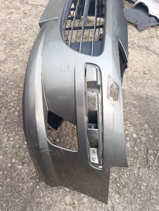 Предна броня за Peugeot 407 / Пежо 407