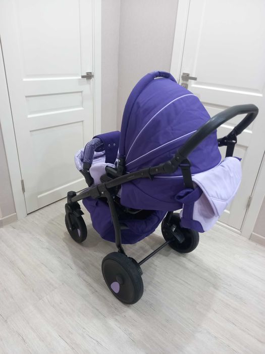 Коляска  zippy tutis 3 в 1