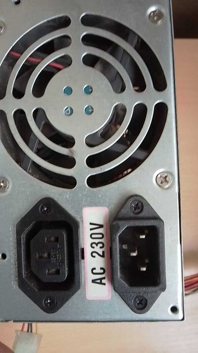 Захранване за компютър