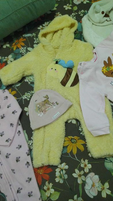 Lot hainute fetita, 6-9 luni, in conditii bune