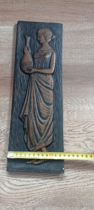 Гипсови картини - 2 бр. за 25 лв.