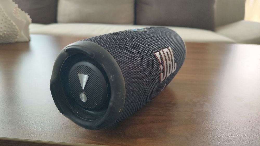 Vând JBL Charge 5