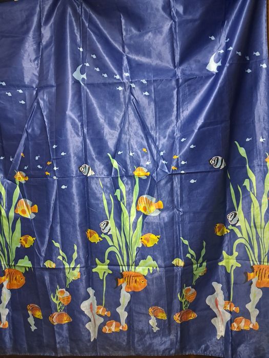 Продаётся шторка для ванной.