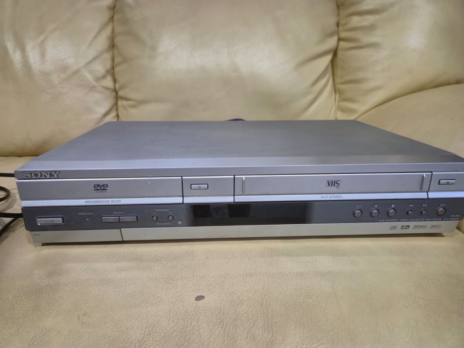 Видеомагнитофон Sony SLV-D990P DVD/VHS Combo