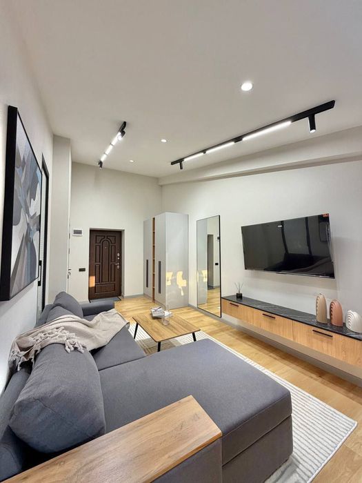 Срочно Продажа евро квартира на Ц-2 Алайский рынок жк Пойтахт Гавхари