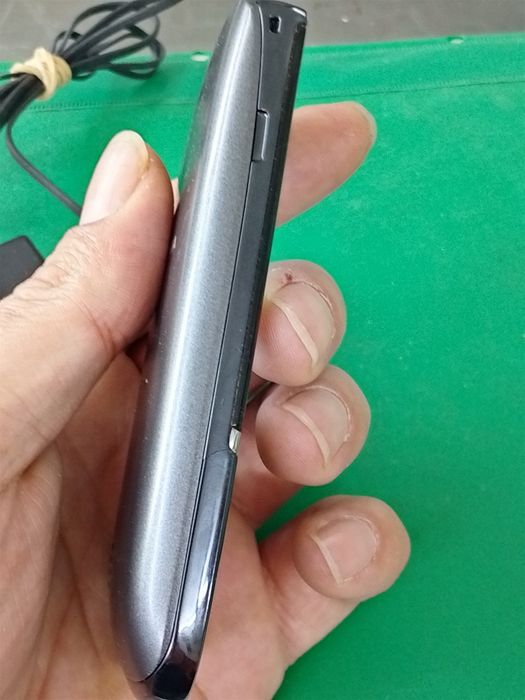 Телефон nokia 300