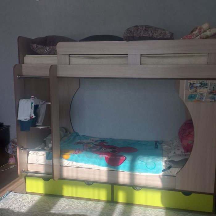 Продам детский двухярусный кровать