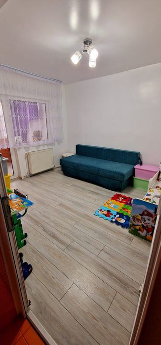 Vând apartament 2 camere