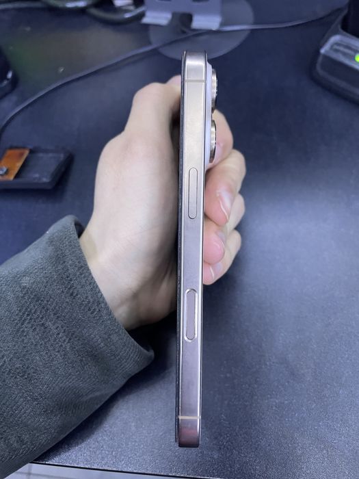 iphone 16 pro desert titanium