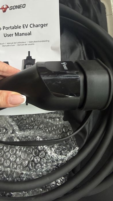 Мобилна зарядна станция за електрически автомобил Goneo EV  charger