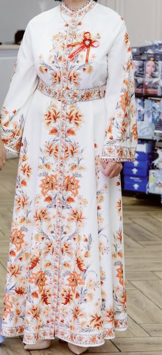 Продаю корейское платье