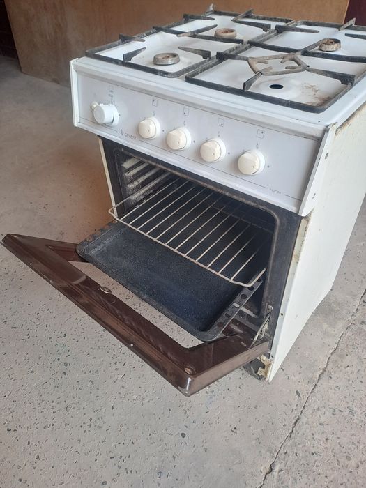ГЕФЕСТ газ плитаси сотилади .