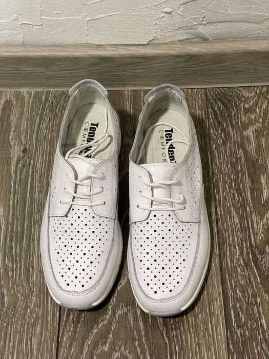 Естествена кожа обувки Тенденз