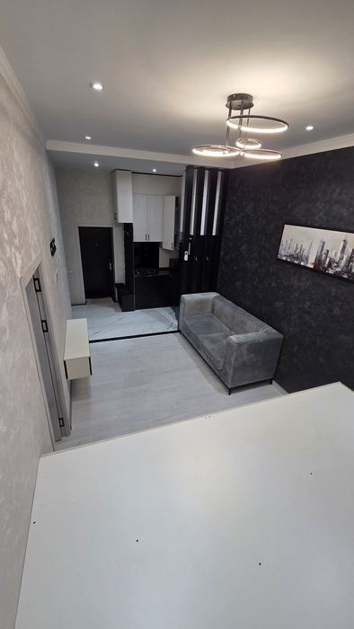 Mirzo Ulug'bek 2 xonali evro remont uy