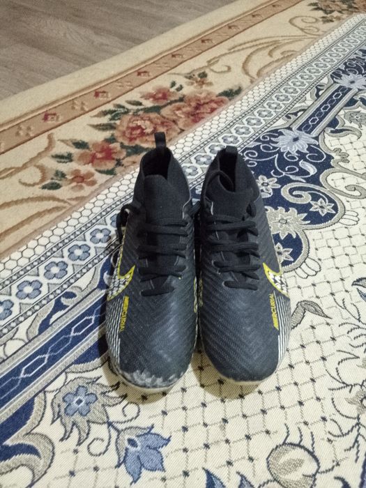 Nike бутси сатылады