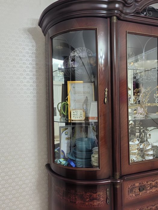 Сервант для зала