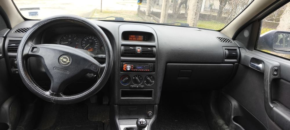 Продавам Опел Астра Г 1.7dtl