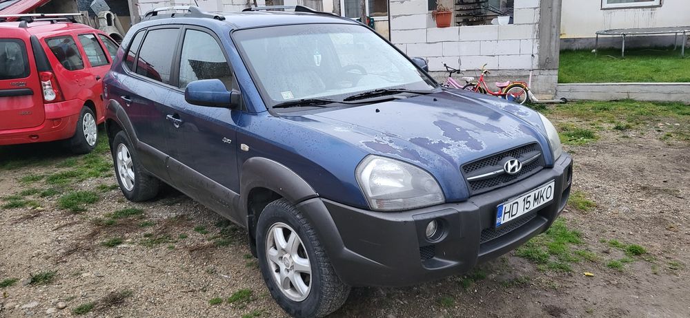 Vând sau Schimb Hyundai Tucson 4x4 2.0 diesel 2004 113cp