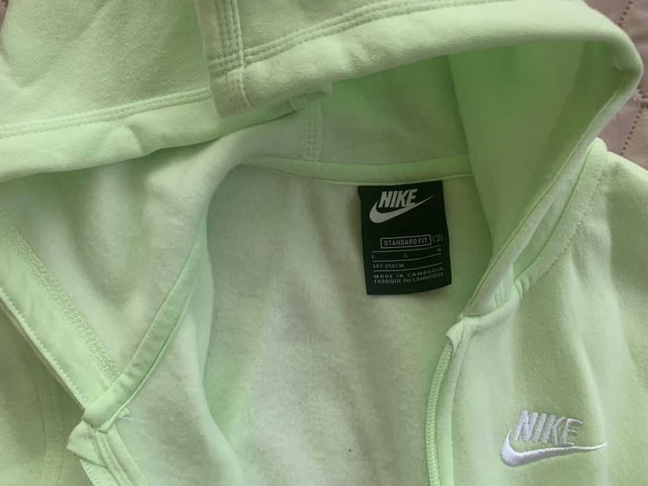 НОВО!Неоново горнище Nike