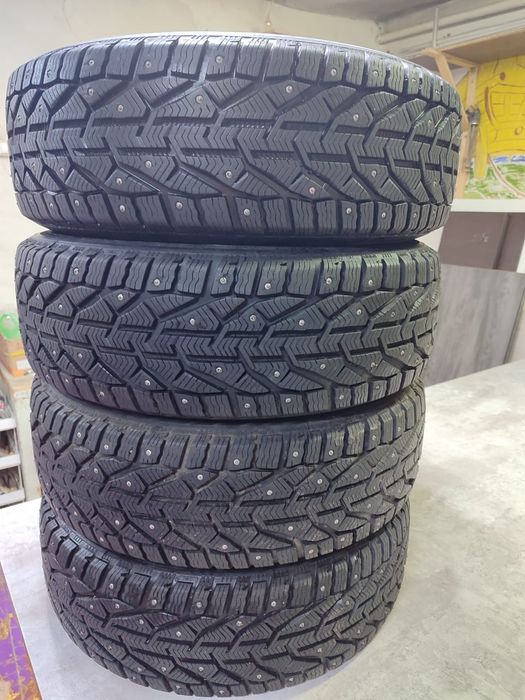 Продам шины в отличном состоянии