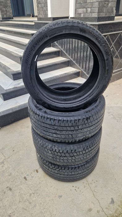 BRIDGESTONE 235/45/18 комплект 4штуки