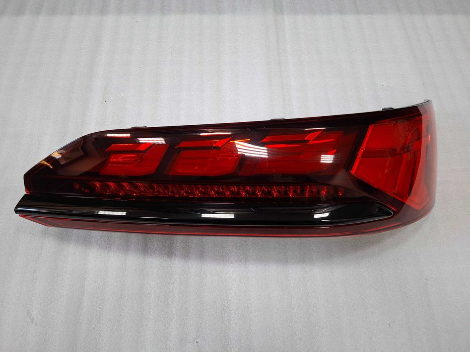 4M0945094Q Нов десен OLED Стоп Ауди Audi Q7 4M Lift Кю7