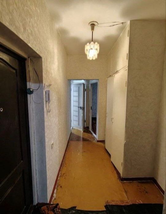 ТТЗ 4 Карзинка ёнида 2 хонали квартира сотилади
2/7/9/60²
Цена 60000$