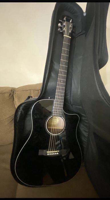 Vand chitara electro-acustica