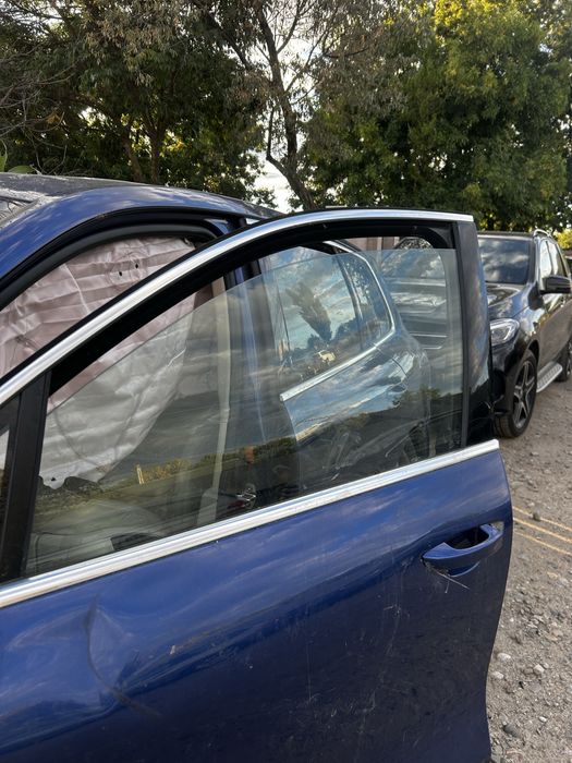 Geam ușă  stânga față dublu Volkswagen Touareg 7P