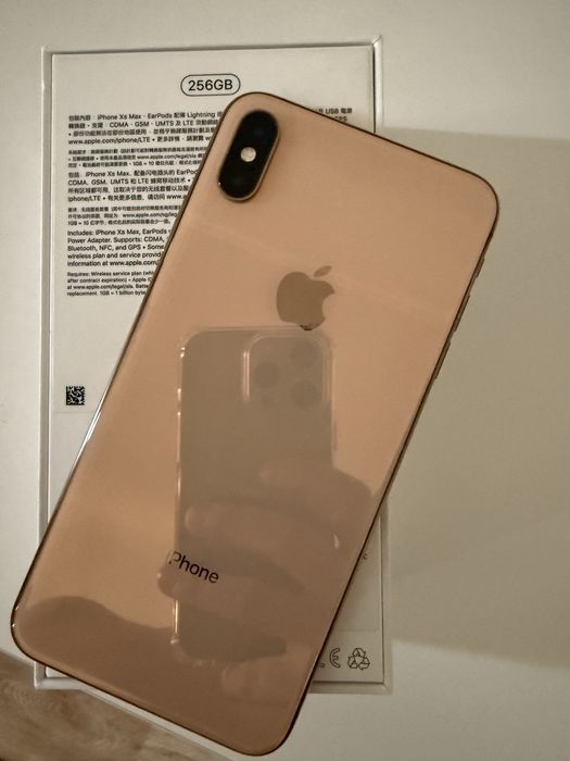 Продается iphone XS MAX в идеальном состоянии!