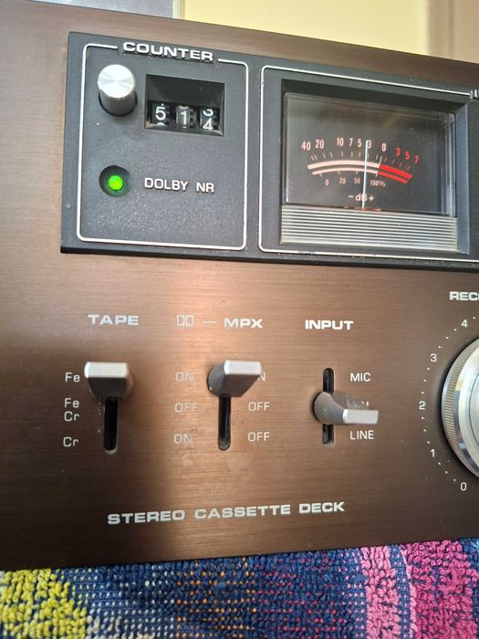 Касетен дек DUAL C810