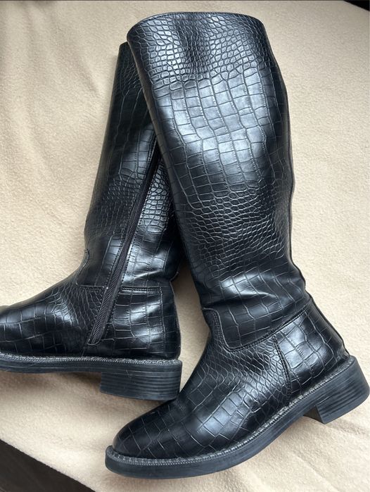 Ботуши по модел на Zara