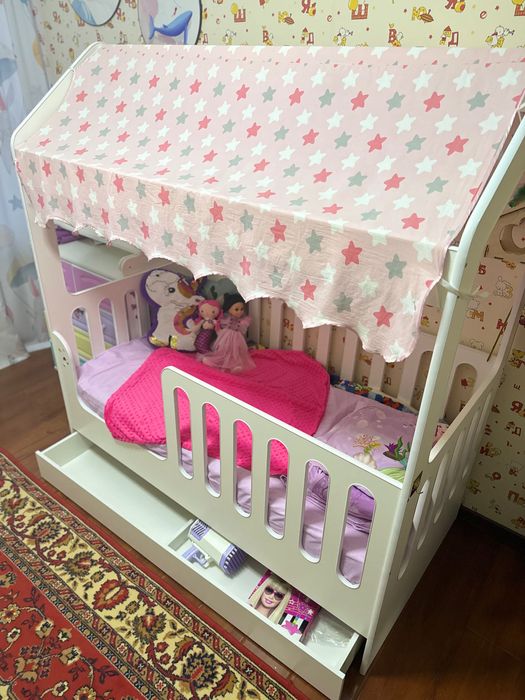 Детская кровать домик