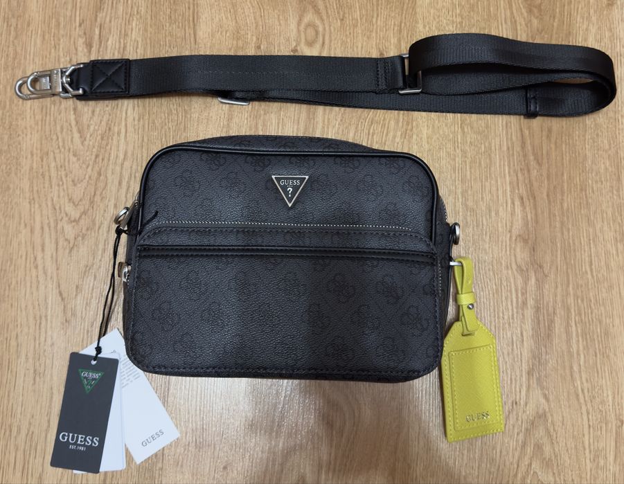 Продавам оригинални чанти на guess и versace