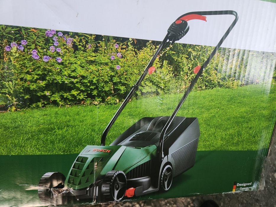 Mașină de tuns iarba electrică Bosch EasyRotak 32, 1200W - NOUĂ în cutie