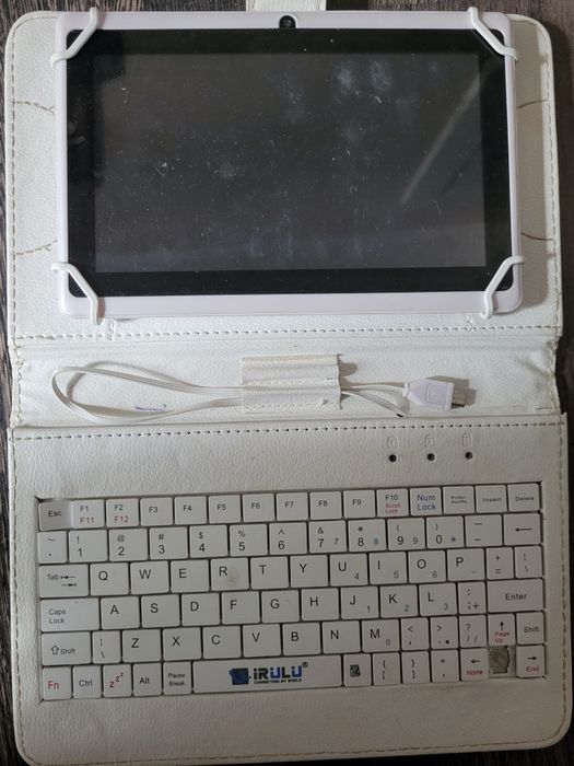 Продам планшет на запчасти