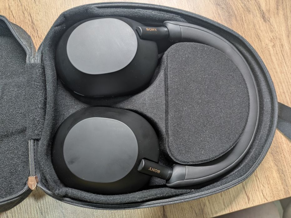 Беспроводные наушники Sony WH-1000XM5