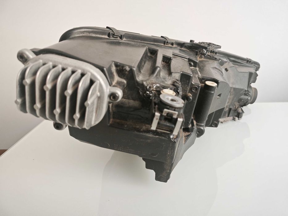 Оригинален фар AUDI A4 B9 FULL LED