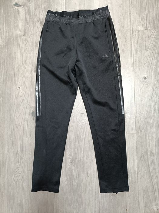 Pantaloni de trening Adidas