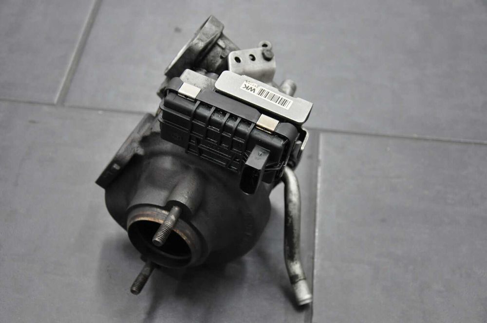 Turbo BMW E60 E61 525d X5 E53 2.5