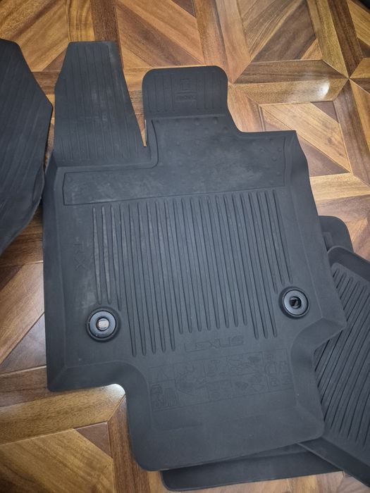Продам коврики в лексус rx 350. АСТАНА