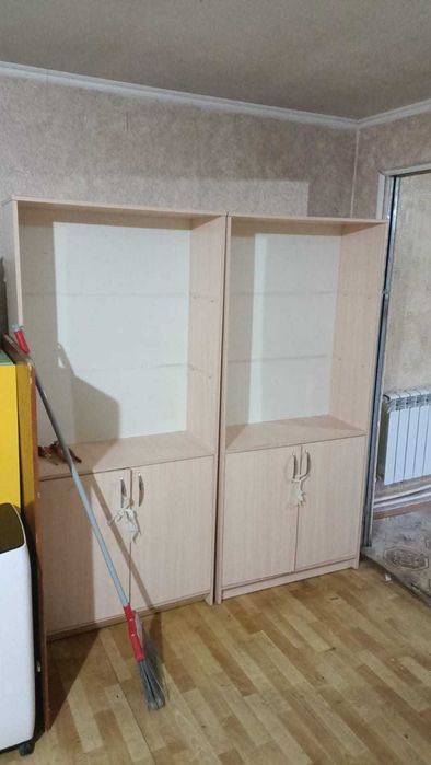 продам офисные шкафы