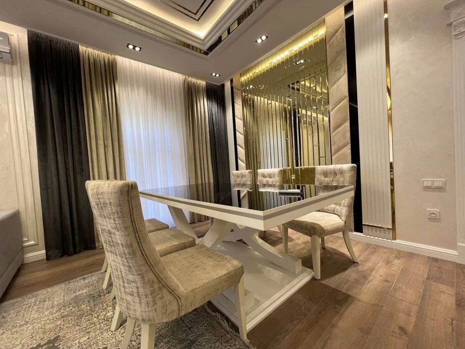 Ц-1 Новостройка! Сдается новая 4-х комнатная квартира в центре города!