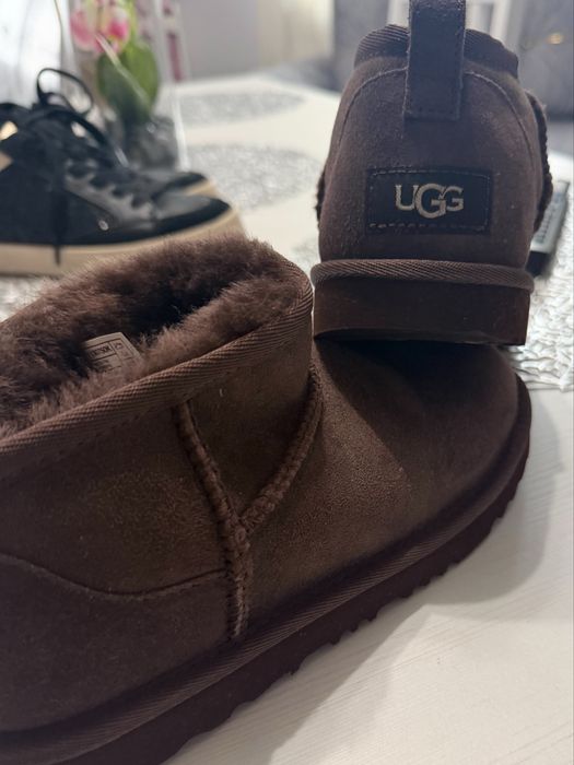 UGG noi fara etichetă