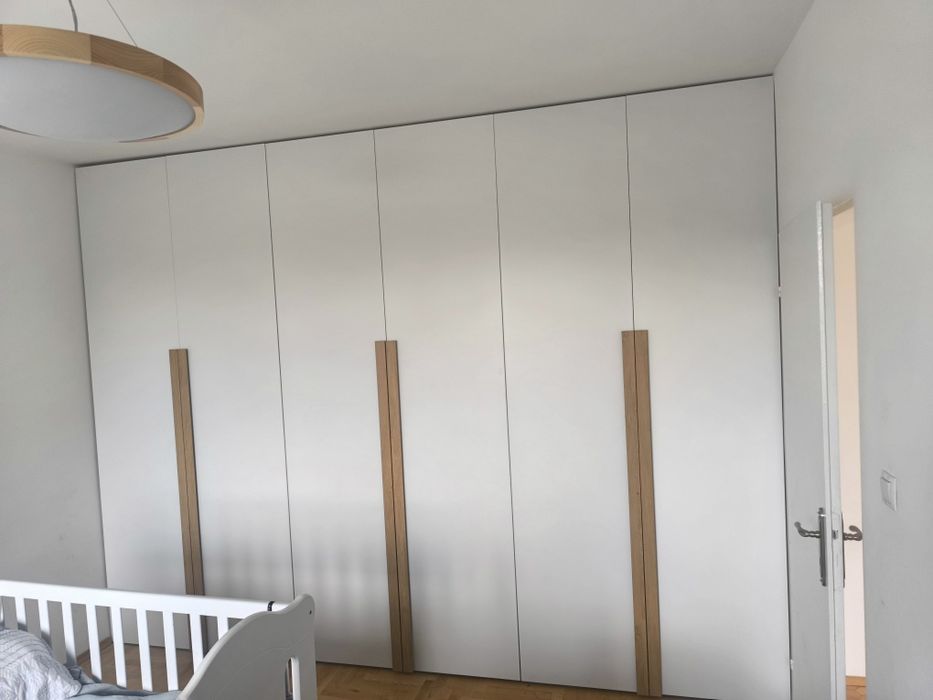 Мебели по поръчка